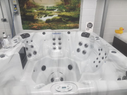 Гидромассажный бассейн Vita Spa Luxe